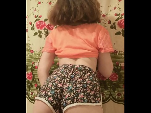 ❤️ Sexy trẻ cô bé cởi bỏ cô ấy quần short trên máy ảnh ☑  Siêu khiêu dâm  tại chúng tôi  ️❤